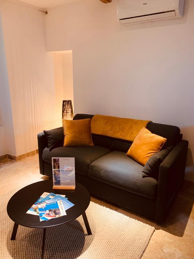 Le Mas Des Glycines Salon-de-Provence Extérieur photo